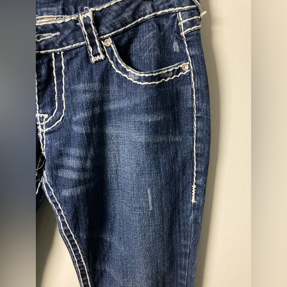 True Religion - Picture 8 of 13